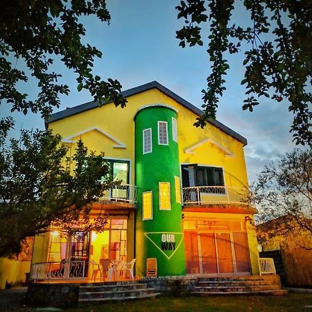 Our Way Guest House & Hostel ชโคเดอร์ ภายนอก รูปภาพ
