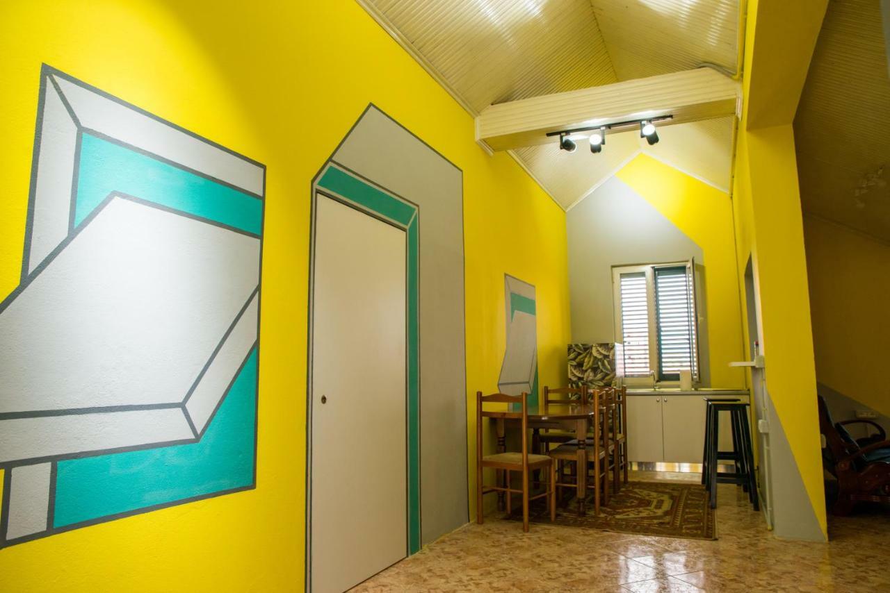 Our Way Guest House & Hostel ชโคเดอร์ ภายนอก รูปภาพ