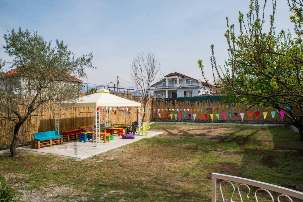 Our Way Guest House & Hostel ชโคเดอร์ ภายนอก รูปภาพ